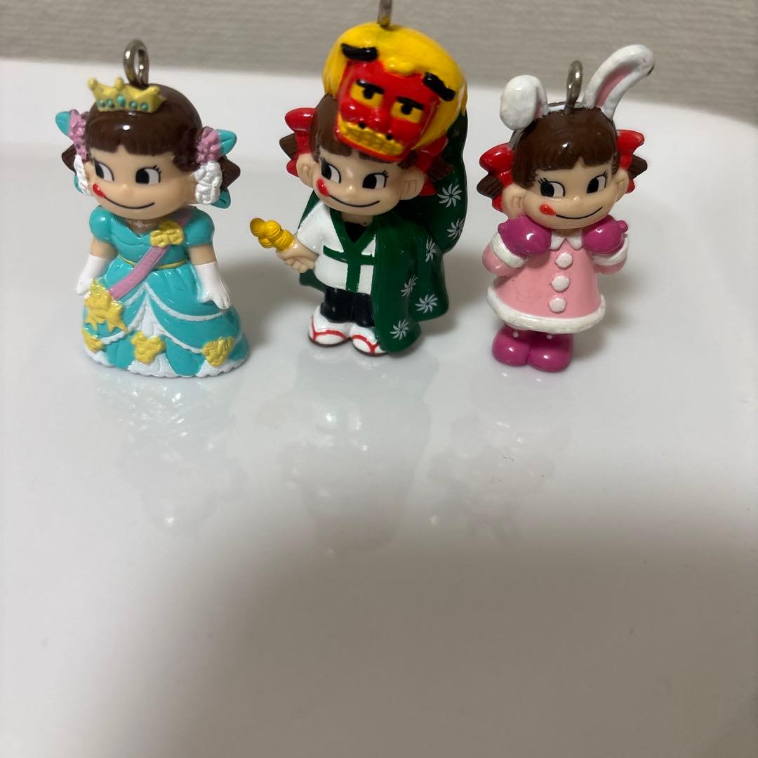 ハッピー記念日ミニミニペコちゃん １６個セット