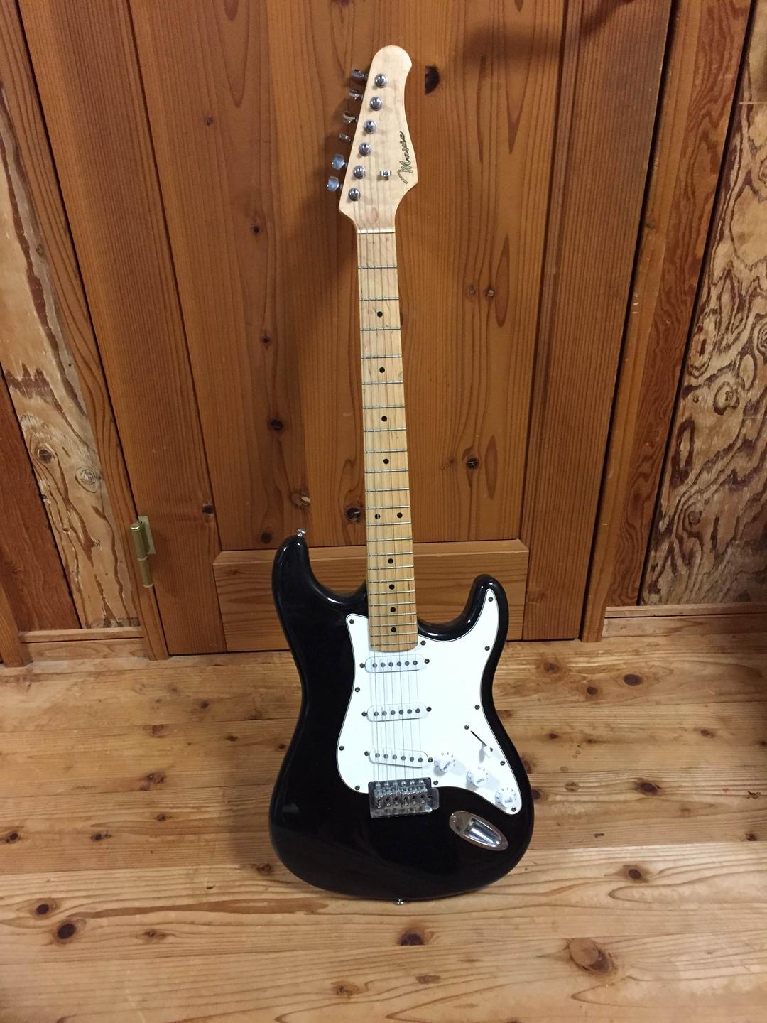 エレキギター(ストラト)