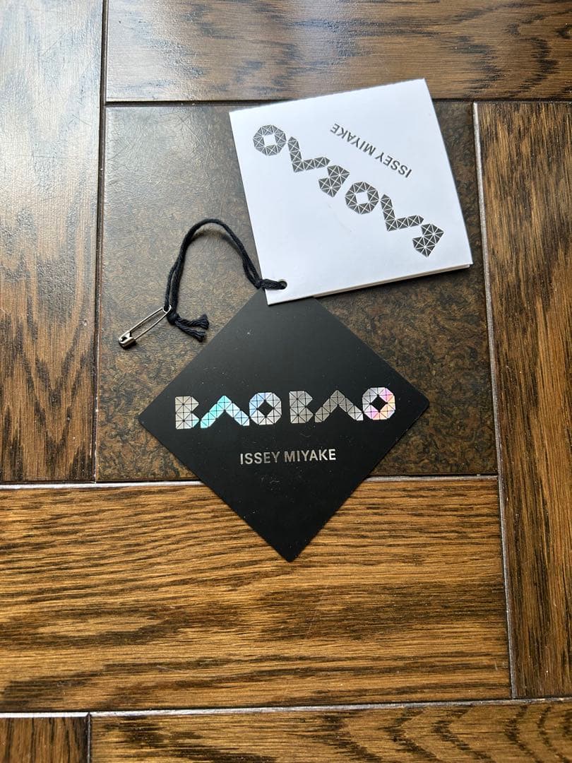 【新品】BAOBAO ISSAY MIYAKE 財布　保証書付