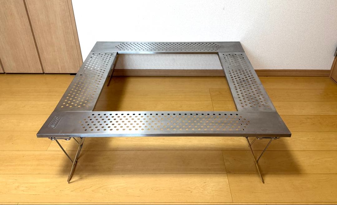 コールマン(Coleman) 焚火台テーブル ファイアープレーステーブル　囲炉裏 コールマン ファイアープレイステーブル】レビュー。ラックとしても