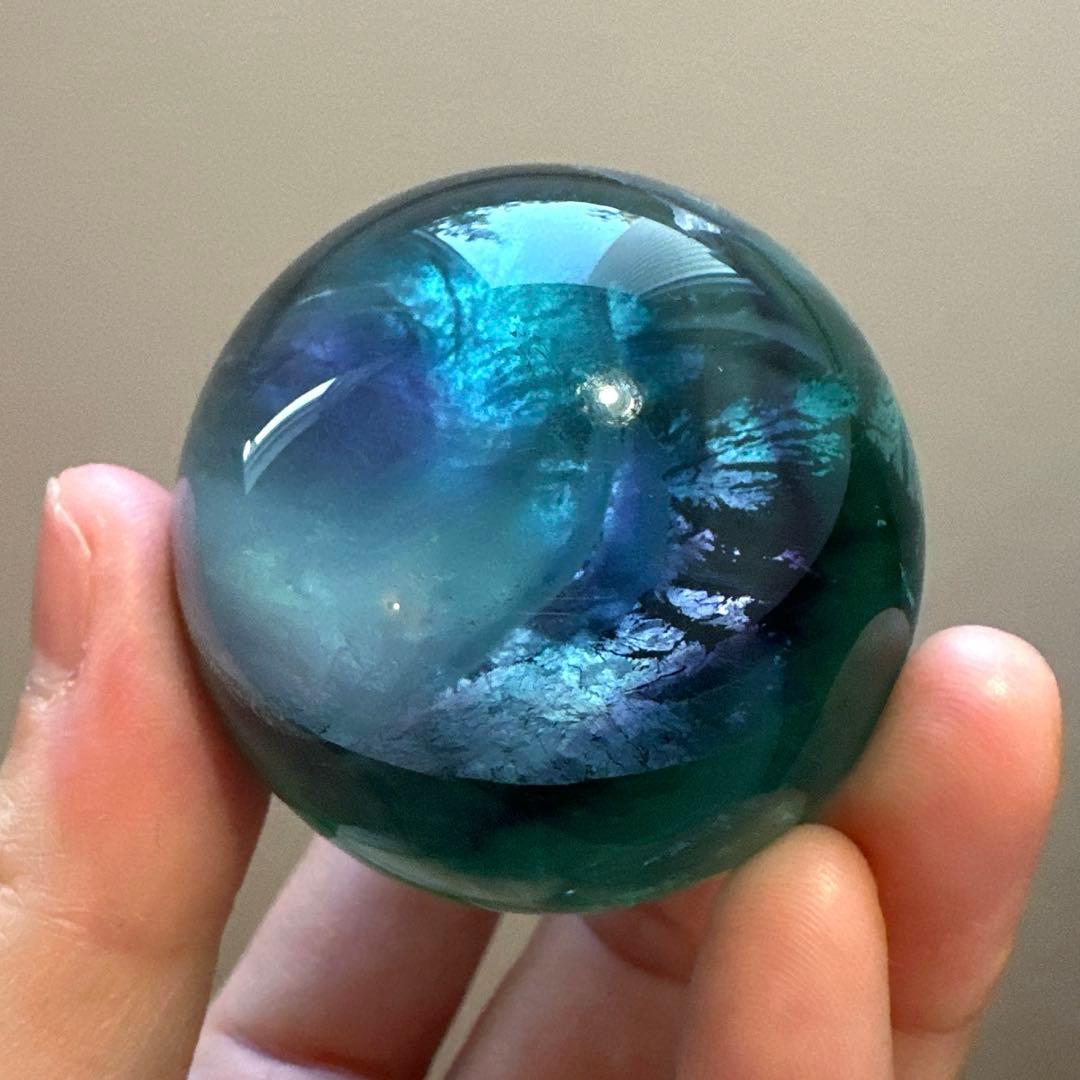 フローライト スフィア マリンブルー エメラルド 4.6㎝ Fluorite