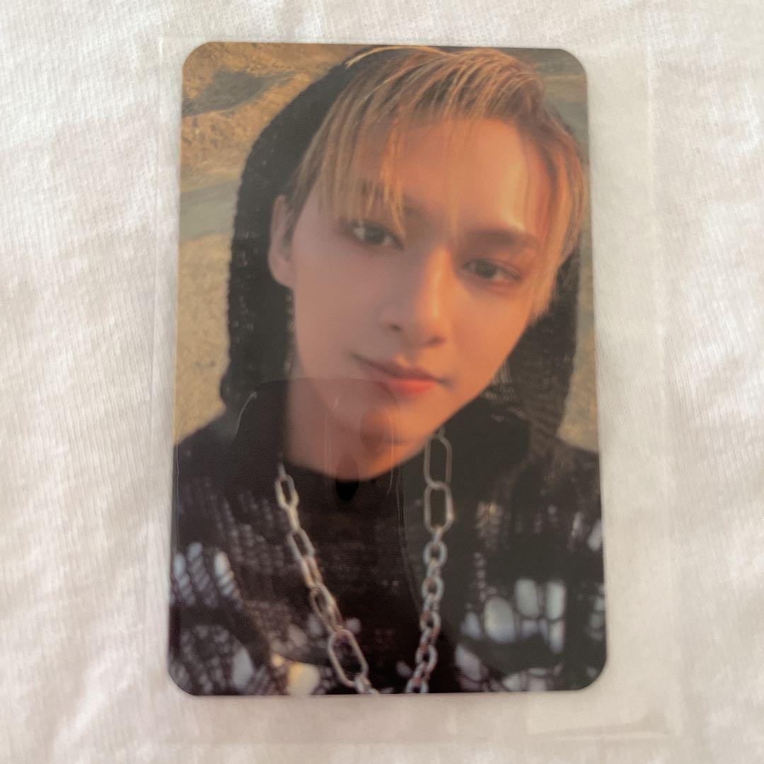 BTS ユンギ 額縁 特集＞BTS SUGAが世界を旅しながらミュージシャンと