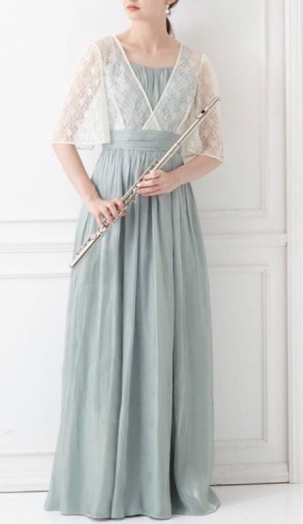 【新品未使用】AIMER WEB限定 ラメレース 割繊サテン袖付きドレス