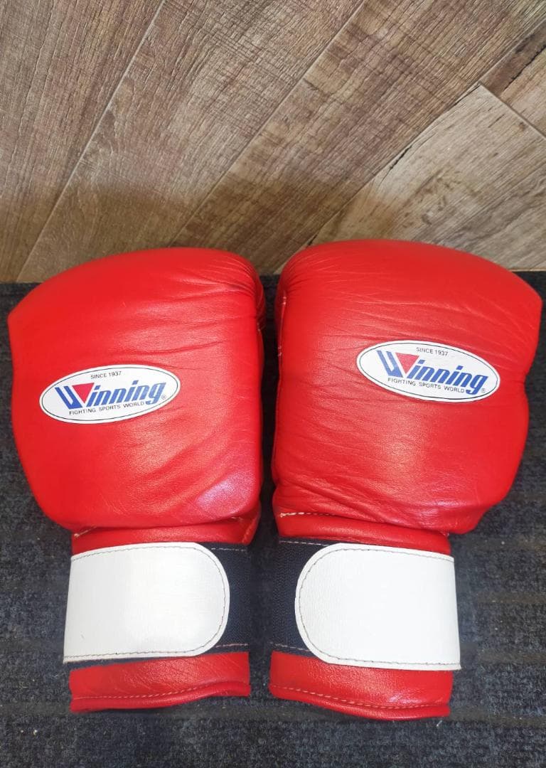 Winning ボクシンググローブ 14 oz レッド Winning ボクシンググローブ