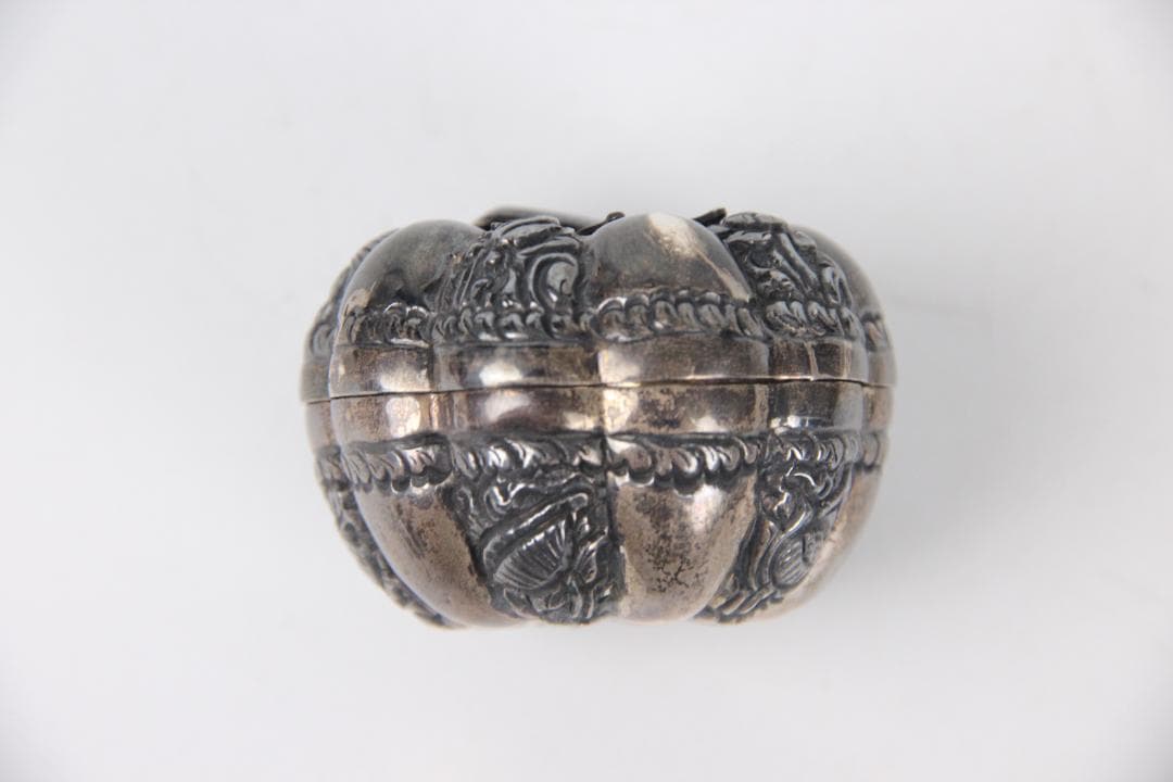 瓜形香合　龍鳳文　Silver925　落款　銀 重さ57.3g Eo15-1