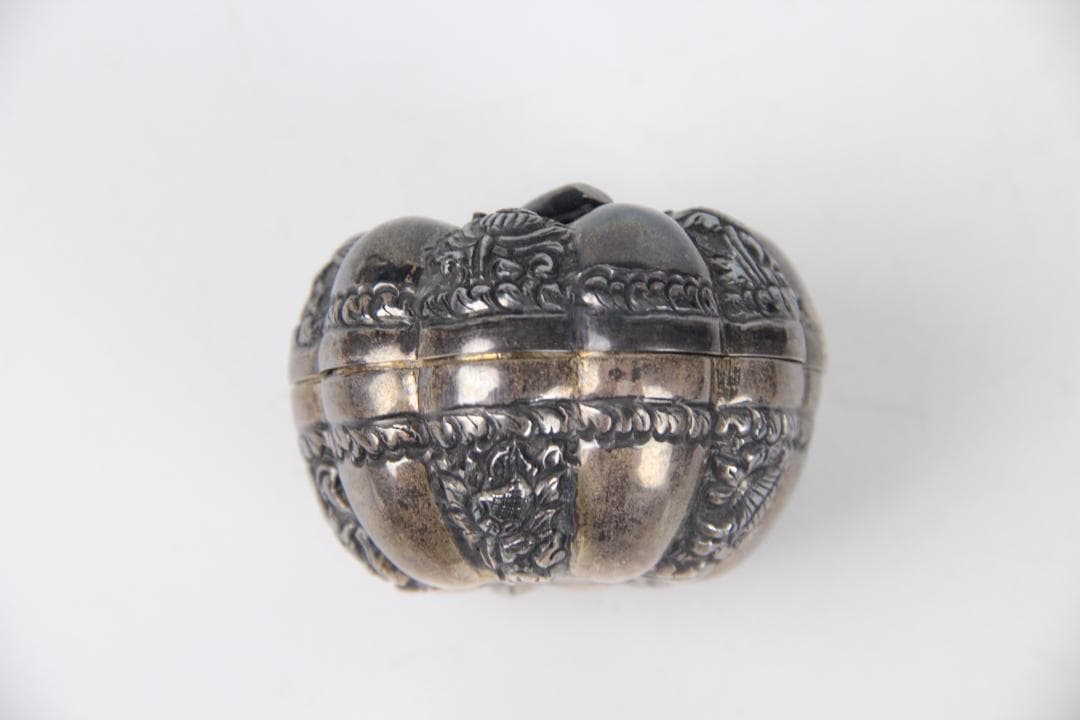 瓜形香合　龍鳳文　Silver925　落款　銀 重さ57.3g Eo15-1