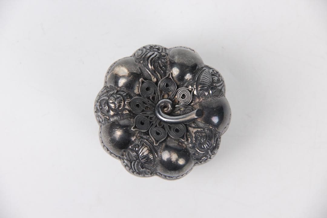 瓜形香合　龍鳳文　Silver925　落款　銀 重さ57.3g Eo15-1