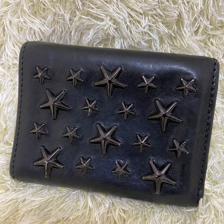 ジミーチュウ　三つ折り財布　ブラック　スタッズ　レザー　折り財布　ニーモ　星　黒