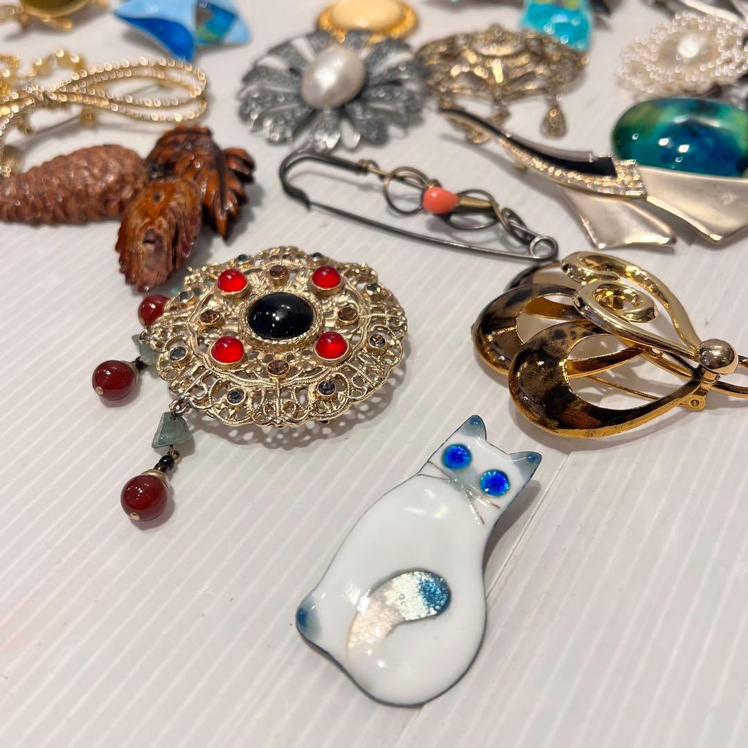 ブローチおまとめ27個アクセサリーおしゃれレディース希少