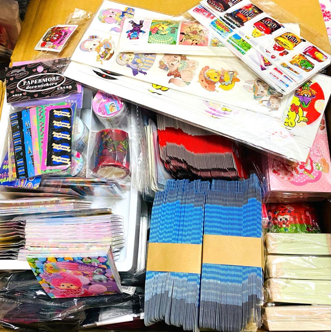 紙モノ♡コレクション整理品♡紙モノ大量まとめ売り♡印刷物セット♡シール♡箱売り