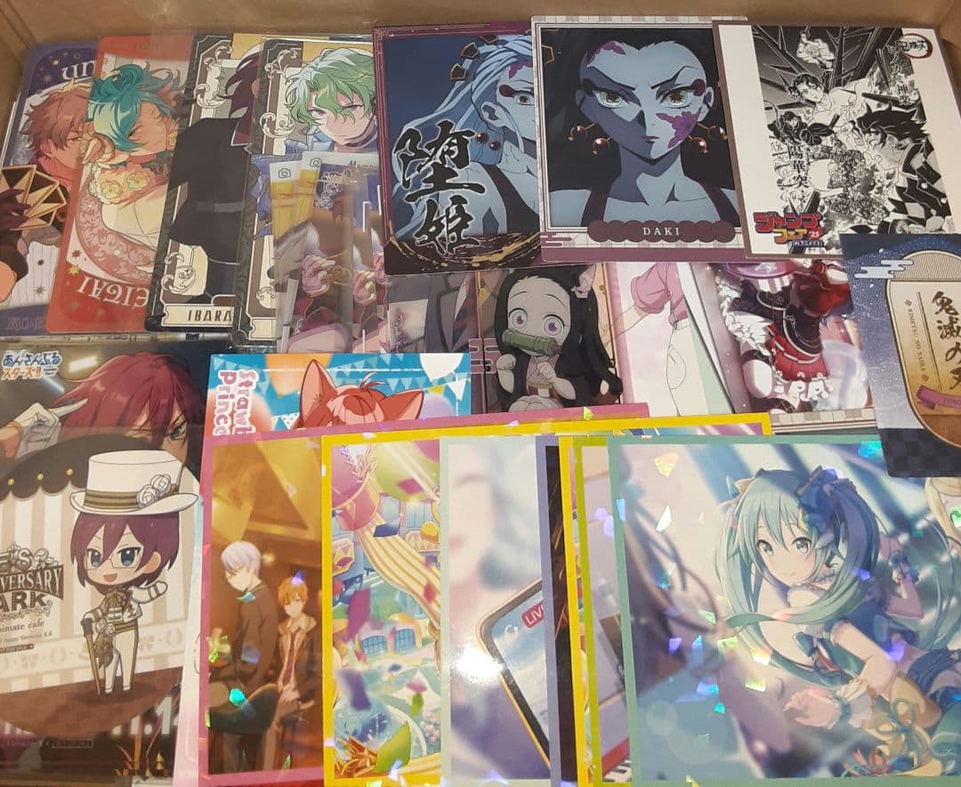 アニメグッズ 紙類・薄物 大量 まとめ売り 1000点