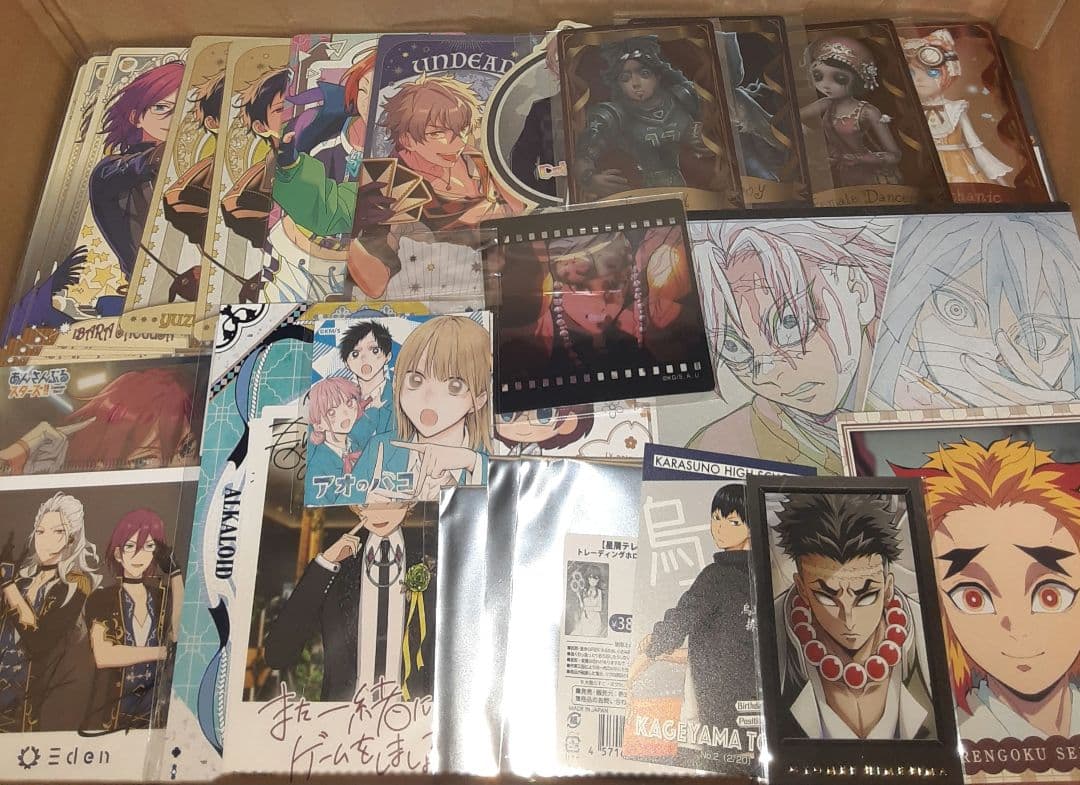 アニメグッズ 紙類・薄物 大量 まとめ売り 1000点