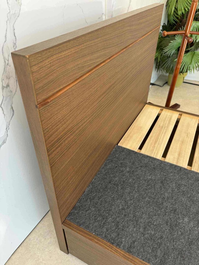 【SIMMONS】シングルベッドフレーム（100×200cm）