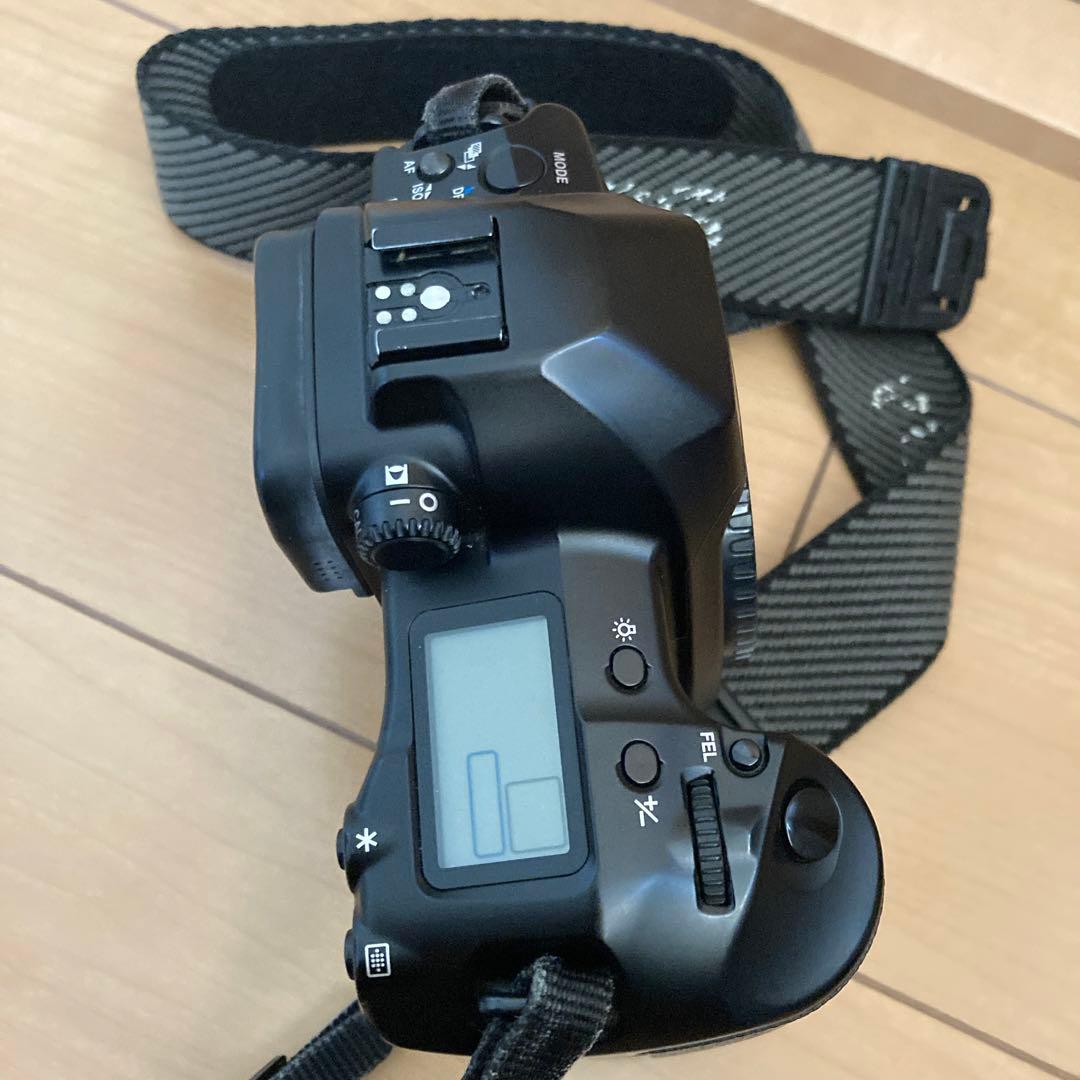 キャノン Canon EOS-3 フィルム 一眼レフ