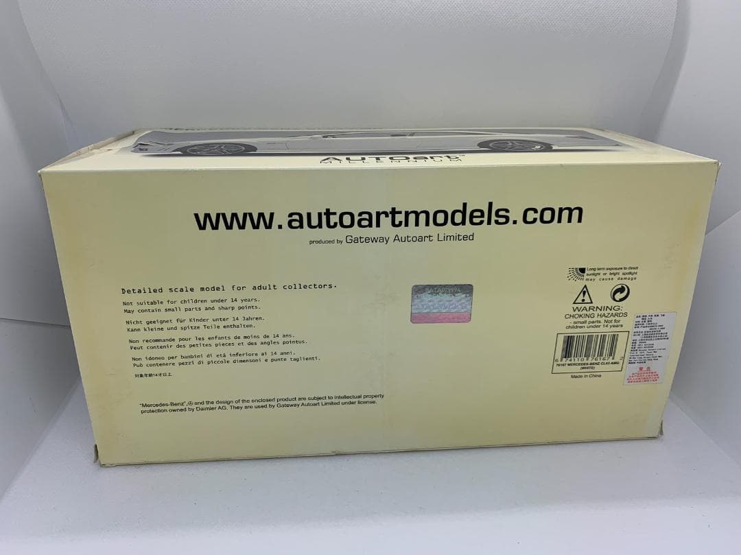Aa 1/18 メルセデスベンツ CL63 AMG White