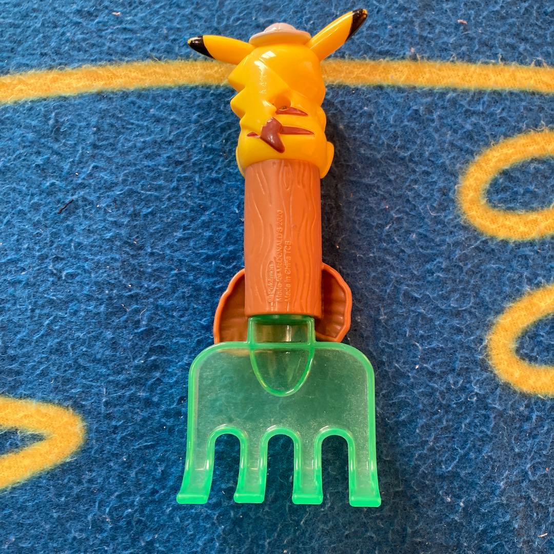 マクドナルド　ピカチュウ　砂遊び　ガーデニング　土いじり　可愛い　おもちゃ実用品