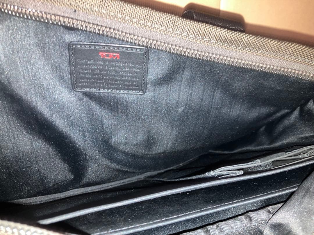 TUMI ビジネスブリーフケース　エクスパンダブル