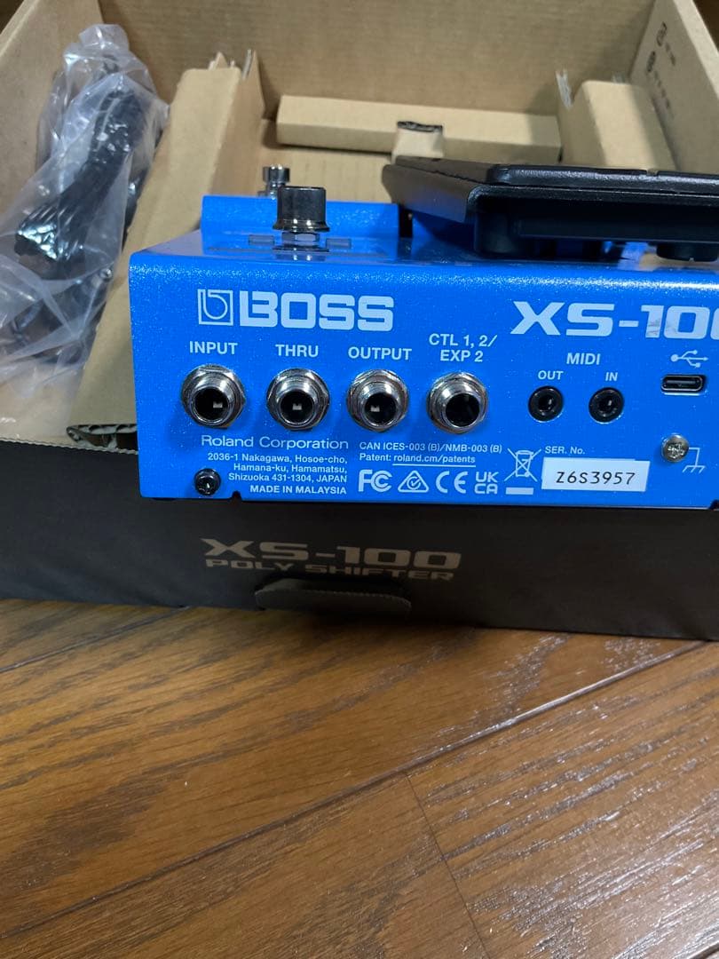 BOSS XS-100 ギターエフェクター