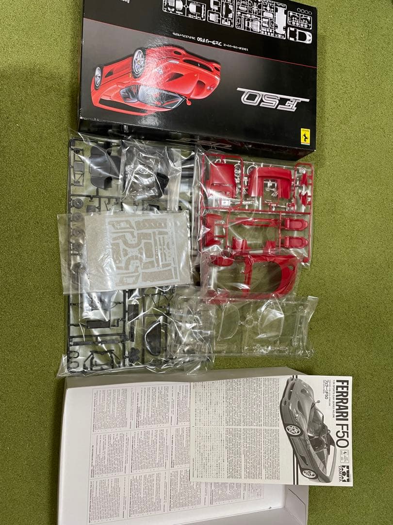 TAMIYA フェラーリ F50 1/24 プラスチックモデルキット