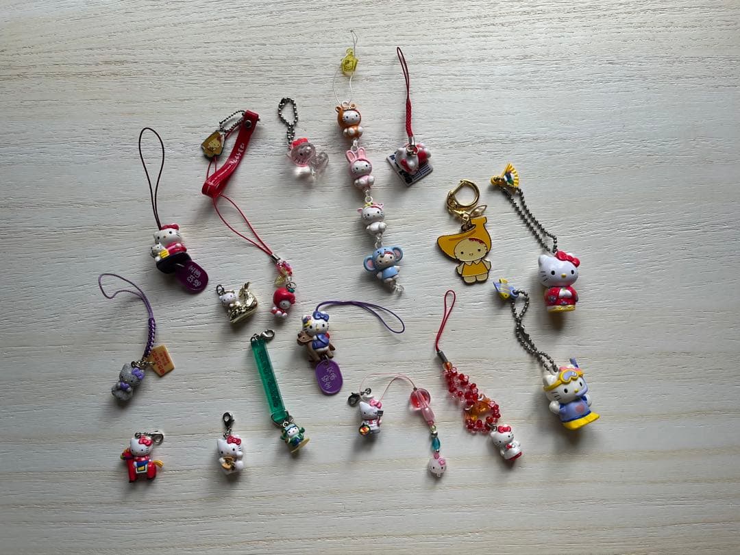 ハローキティ ストラップセット　約165個