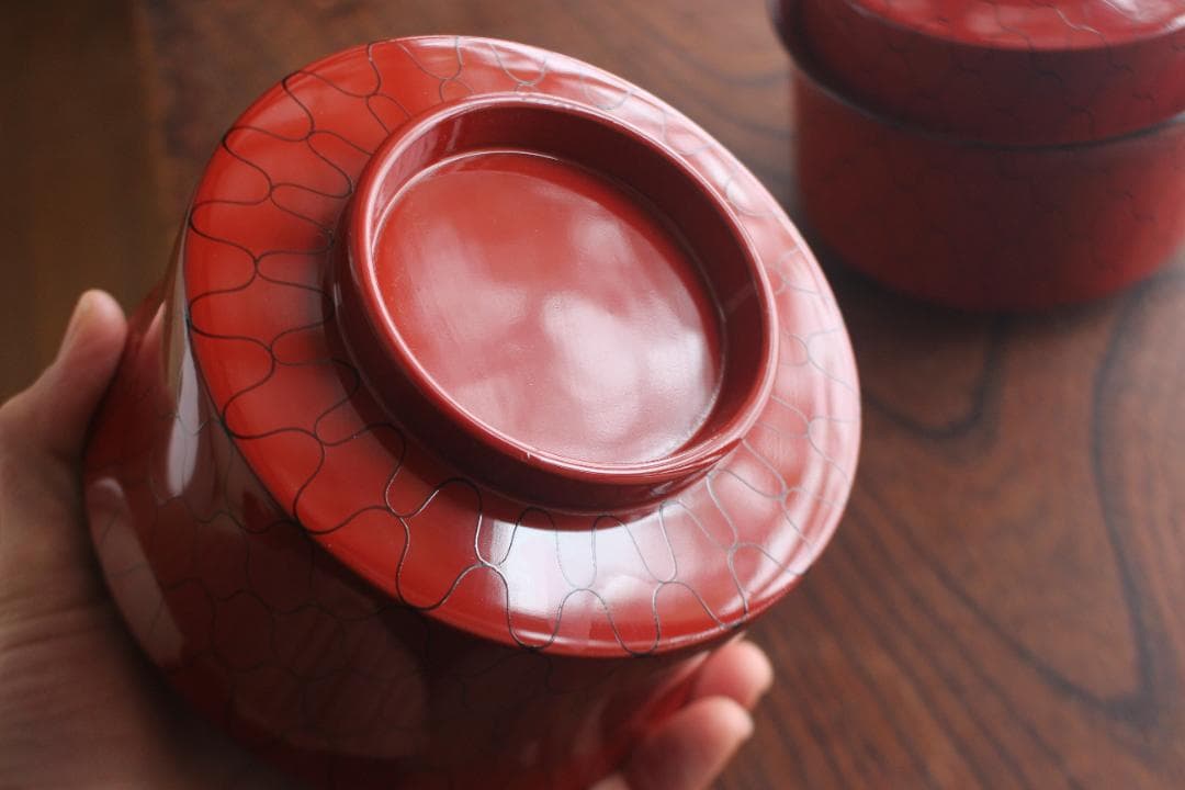 デッドストック！上質朱漆に風情ある網目文の映える筒形大椀2