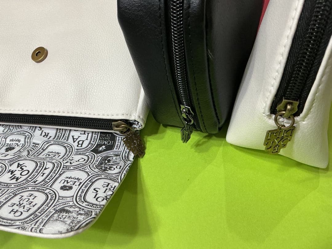 カタール航空 ディプティック ポーチセット - メルカリ