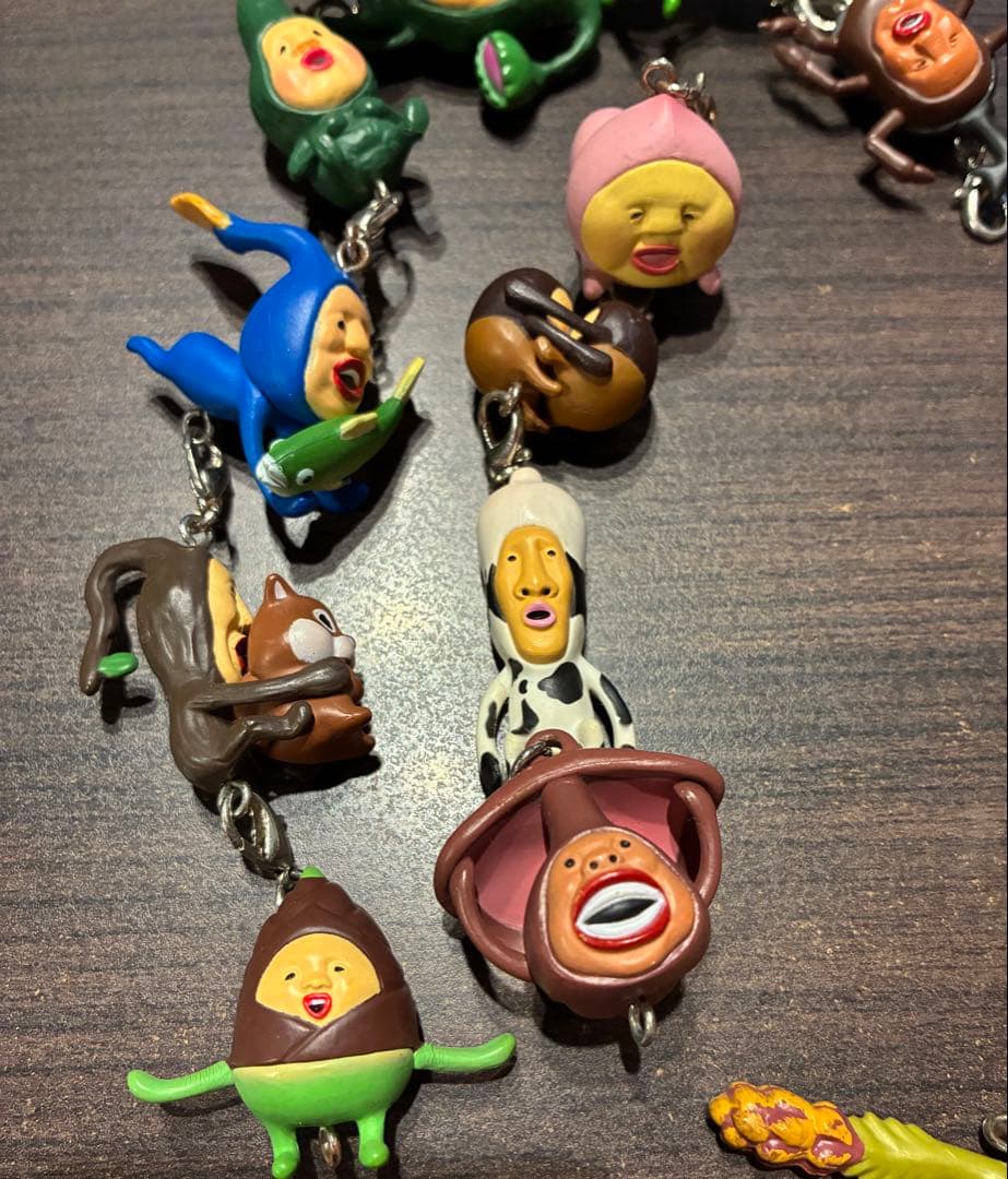 18点　初期 こびとづかん　つながるマスコット　チャーム　キーホルダー　セット