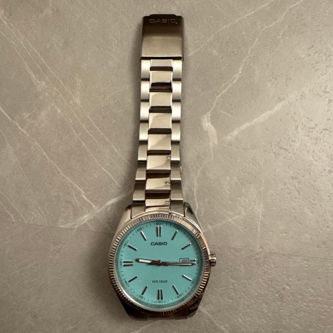 美品　CASIO 腕時計 ティファニーブルー