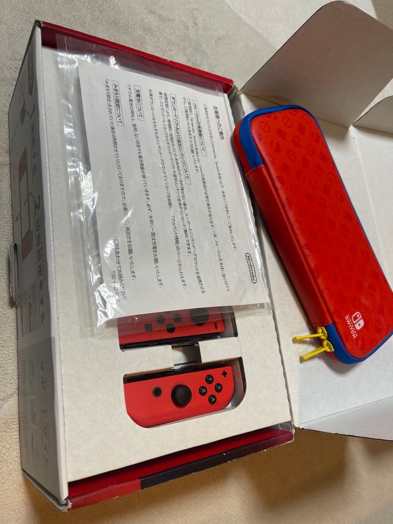 任天堂　Switch 本体 ＆限定品ケース、Micro SDカード付　箱あり