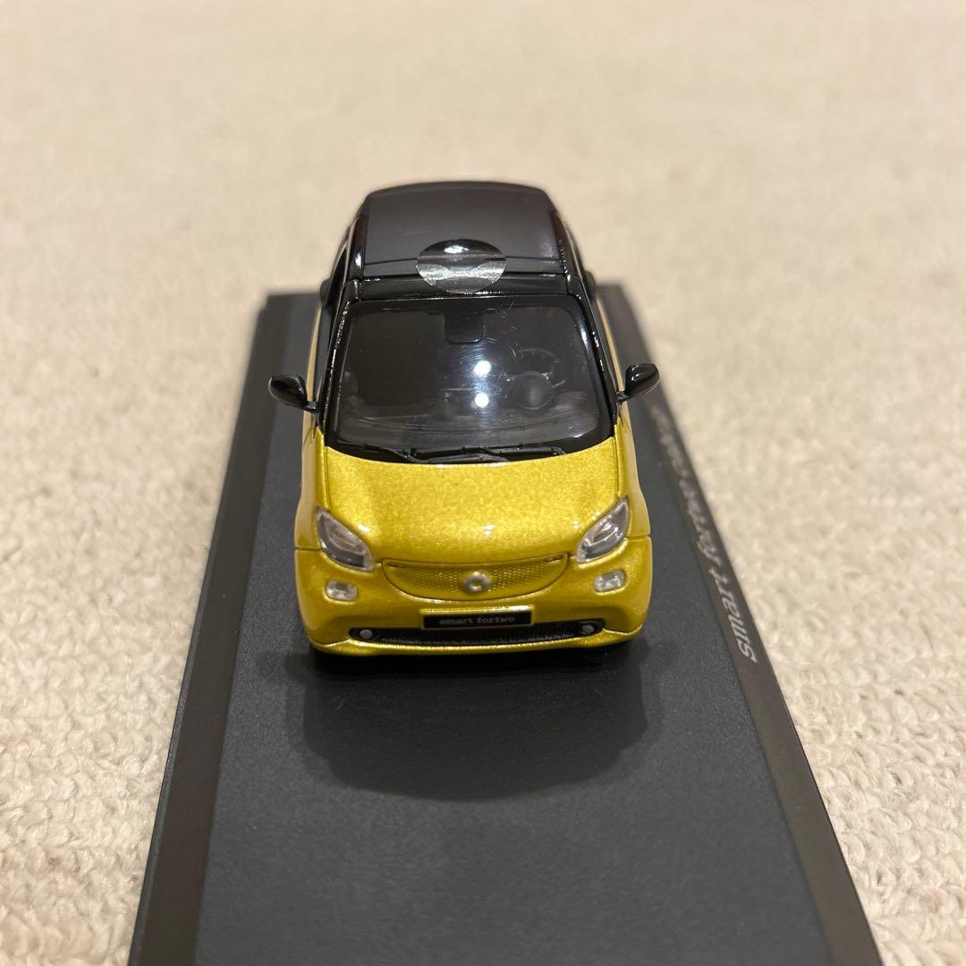 希少　smart fortwo cabrio ミニカー