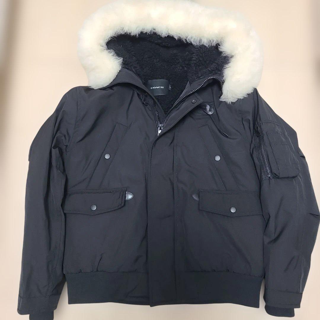 最終値下げ↓COACH　コーチ　ファー付きジャケット　M 公式】COACH – コーチ | シグネチャー フーデッド パッファー