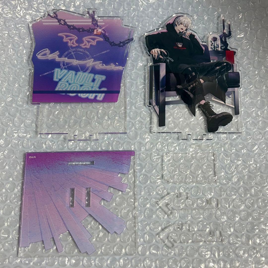 葛葉 アクリルジオラマ ChroNoiR × vaultroom にじさんじ - メルカリ