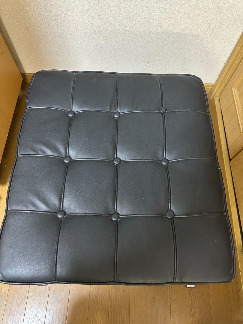 バルセロナチェア　オットマン　BARCELONA Ottoman 黒