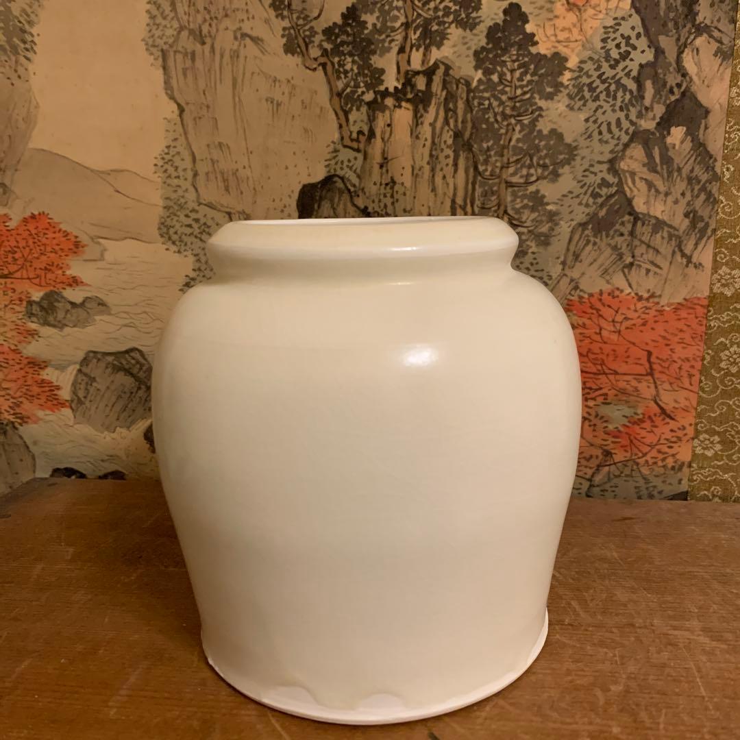 村田亀水   牙白瓷  瓶 美品    243 村田亀水 牙白瓷 瓶 美品 243 村田亀水 牙白瓷