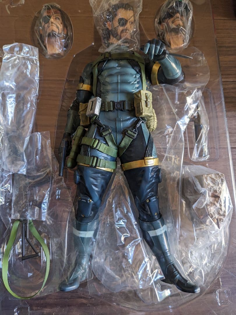 gecco豆魚雷METALGEARSOLIDVスネークスタチュー