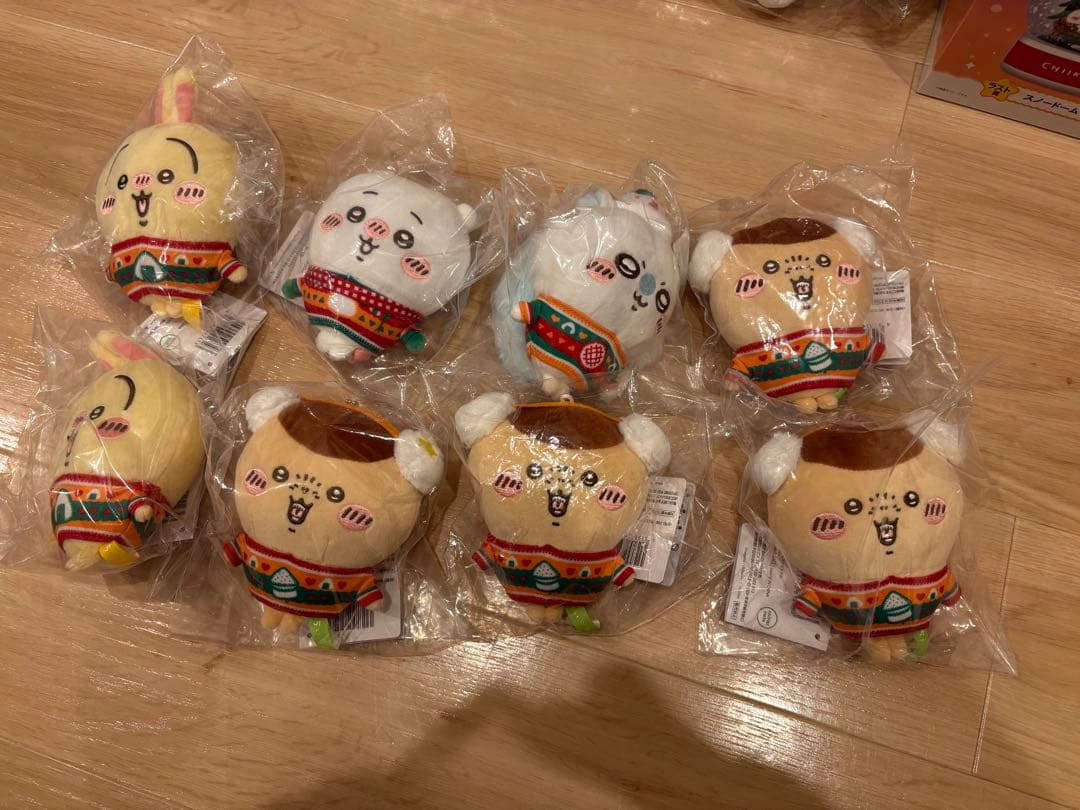 チイカワ ぬいぐるみとスノードームセット