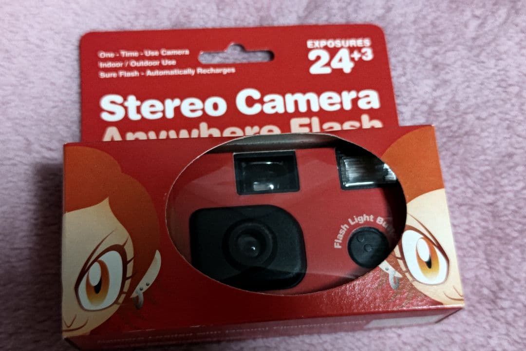 香港の公式　Who's Next Girl Stereoフィギュア　カメラ付き