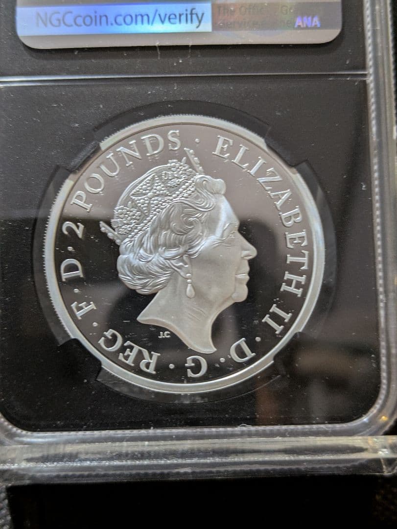 最高鑑定の英国王立造幣局50周年記念銀貨】2018年英国ツードラゴンズ2