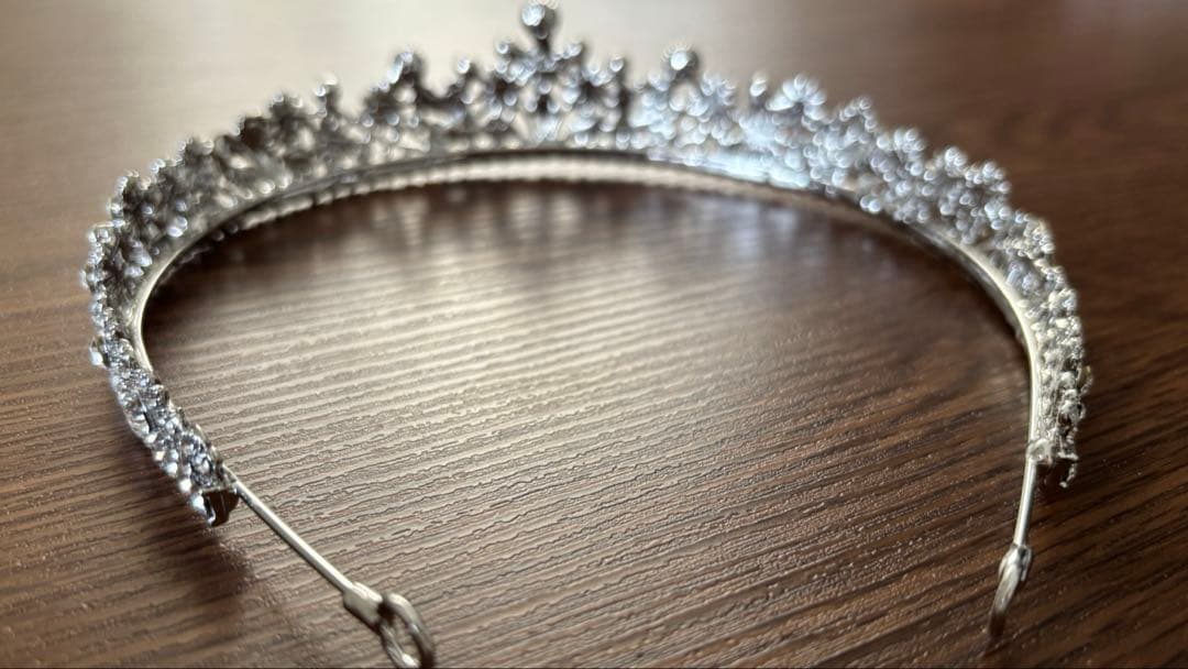 ティアラ　結婚式