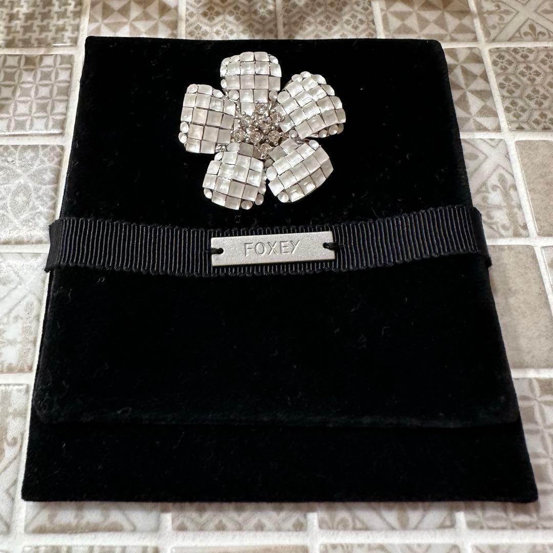 FOXEY フォクシー ⭐︎ BROOCH \"FLEUR\" 定番ブローチ