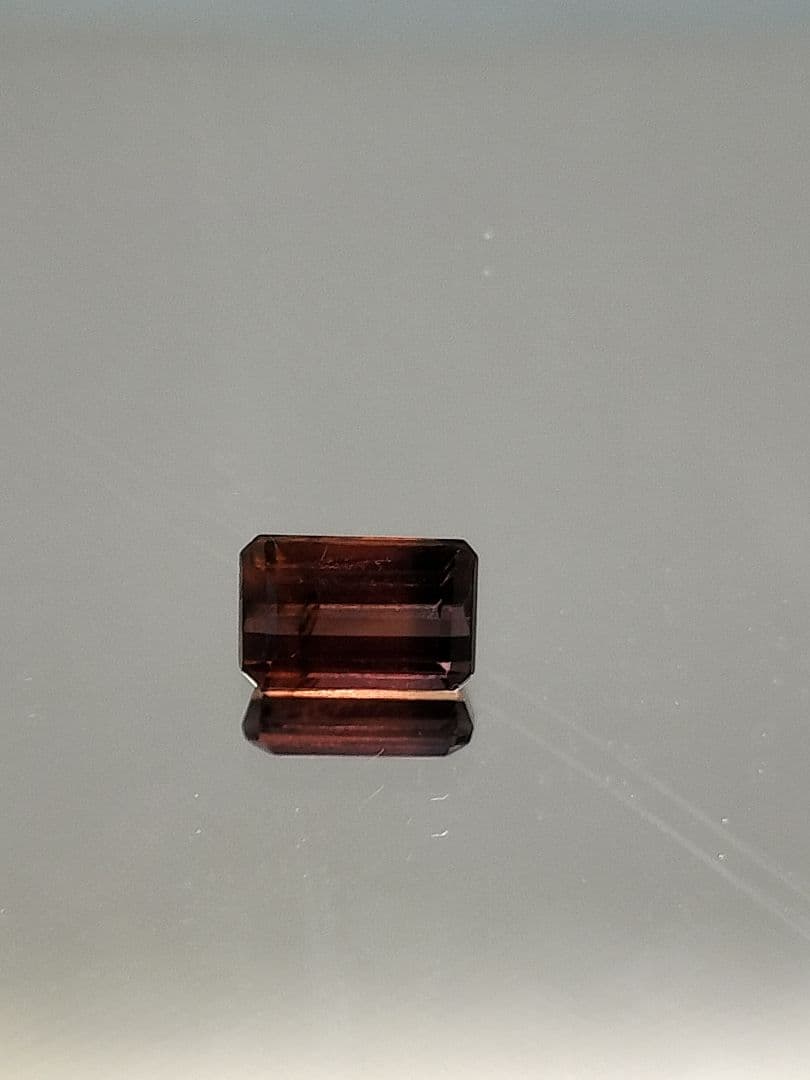 し*つ様 レアカラー　バイカラーサファイア　0.49ct　エメラルドカット