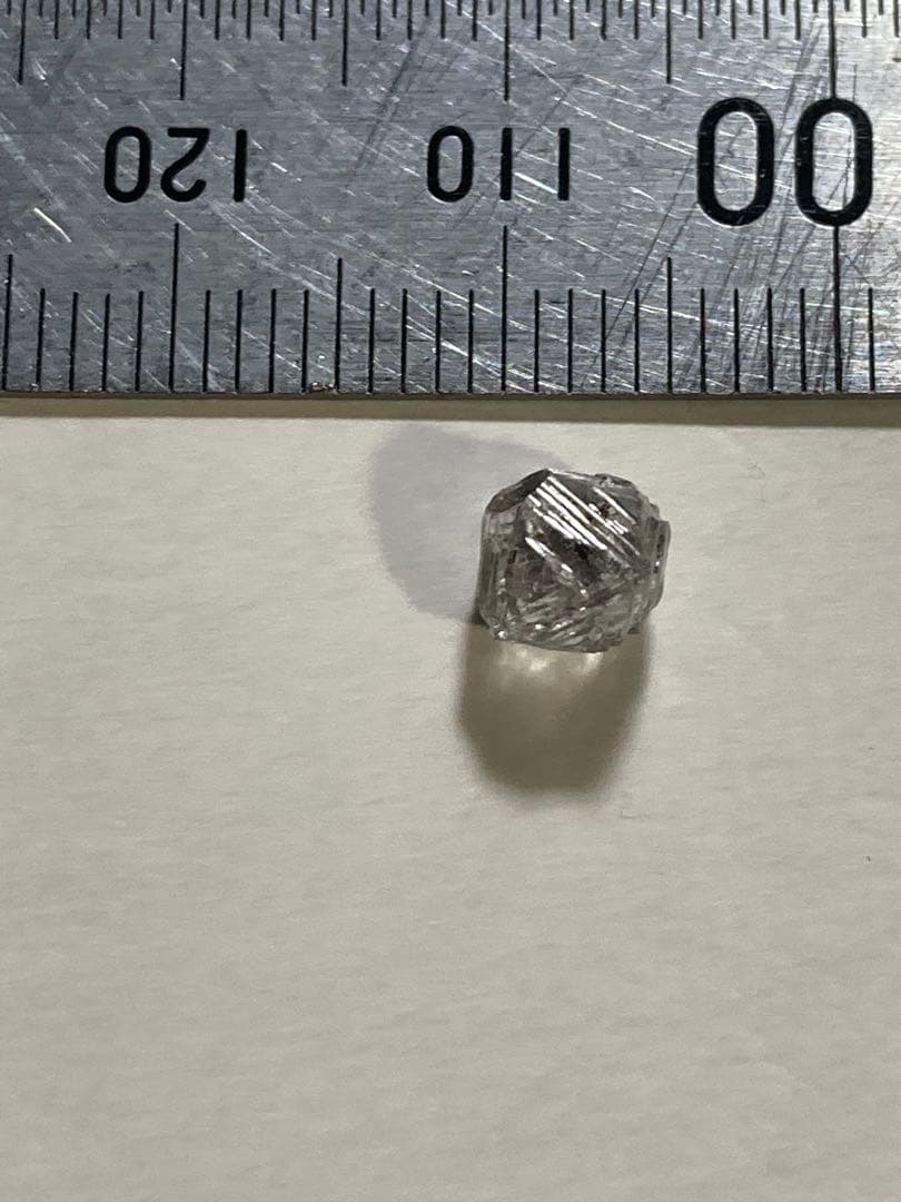 天然ダイヤモンド原石　1.35ct 小フラット面有画像6輝部