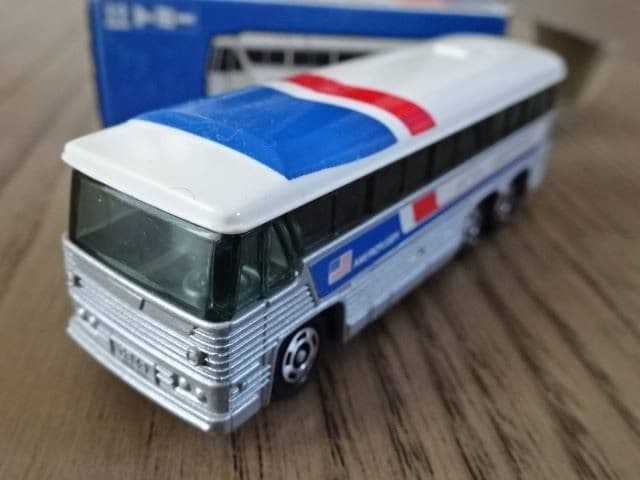 トミカ　青箱★F49★グレイハウンドバス