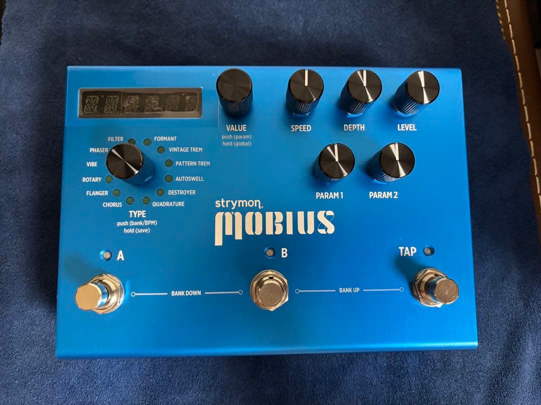 ギター strymon Mobius