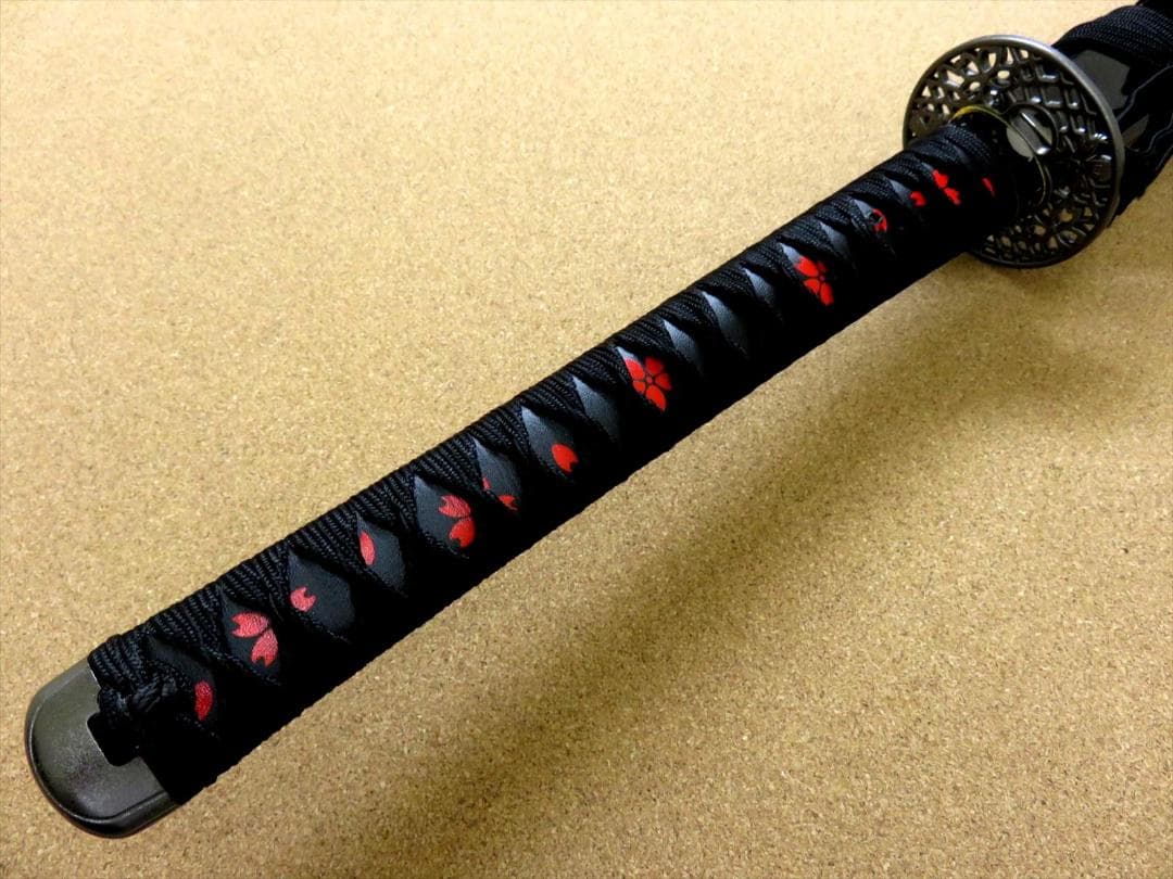 関の美術刀剣 空想刀 黒斬剣艶桜 黒塗刀身 大刀 模造刀 模擬刀 仮装パーティー