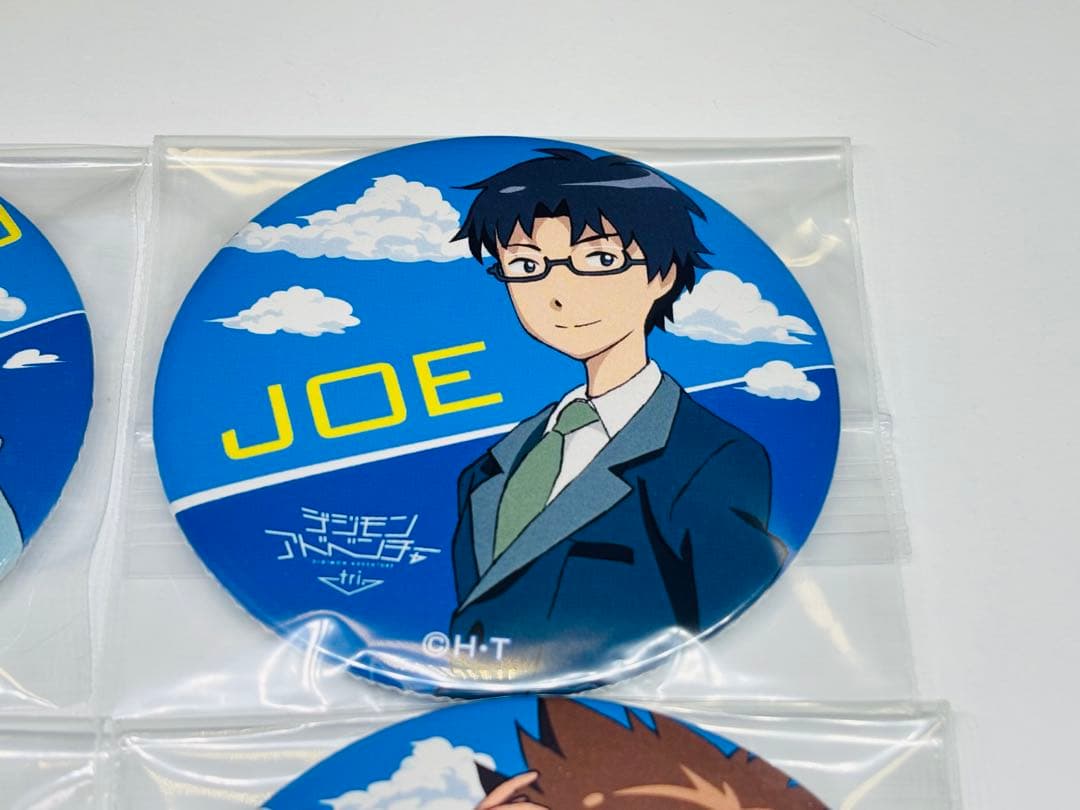 デジモンアドベンチャー マルイアネックス限定 ドでか缶バッジ