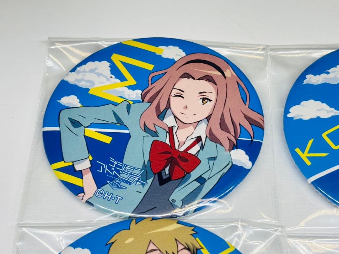 デジモンアドベンチャー マルイアネックス限定 ドでか缶バッジ