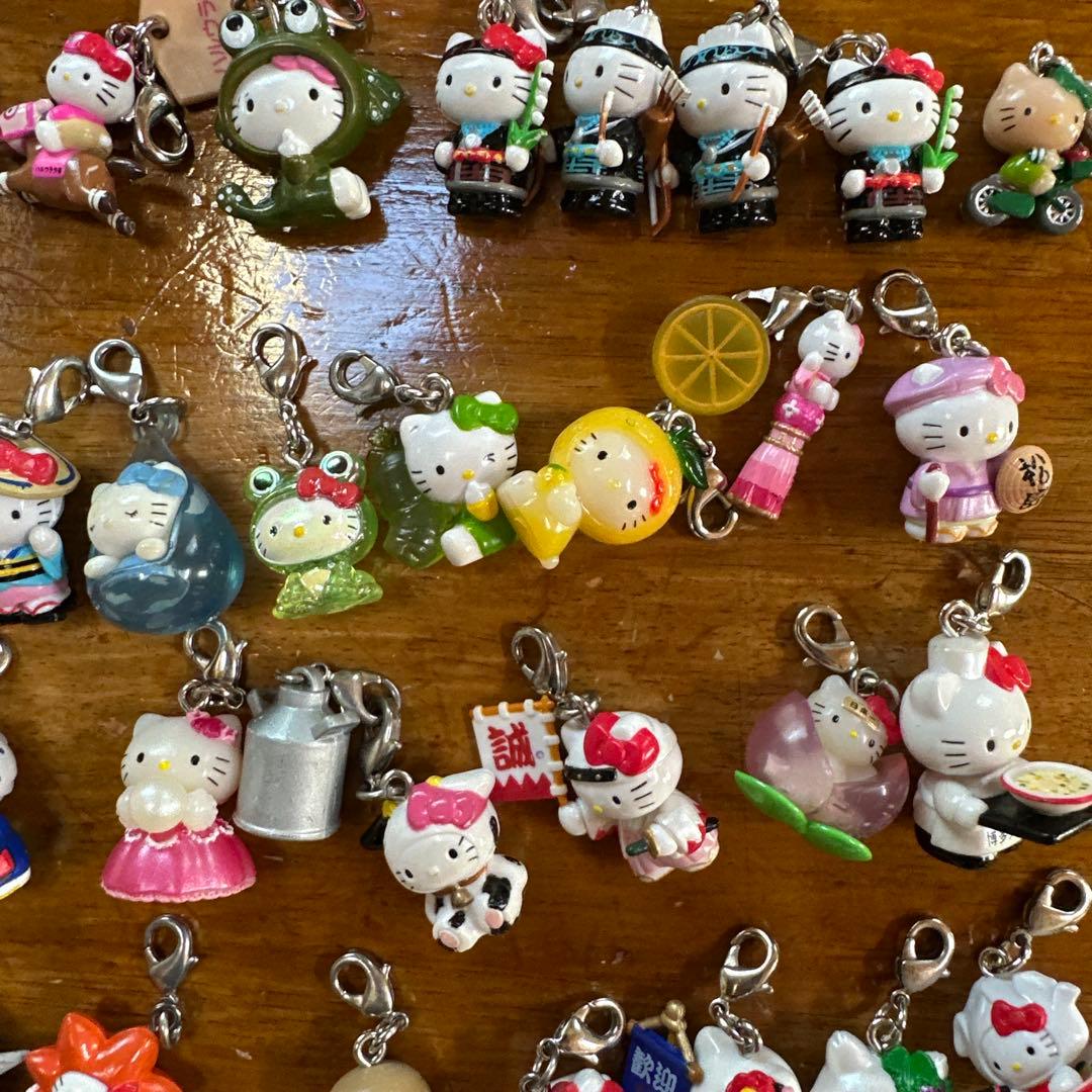 ハローキティ ストラップセット　70個