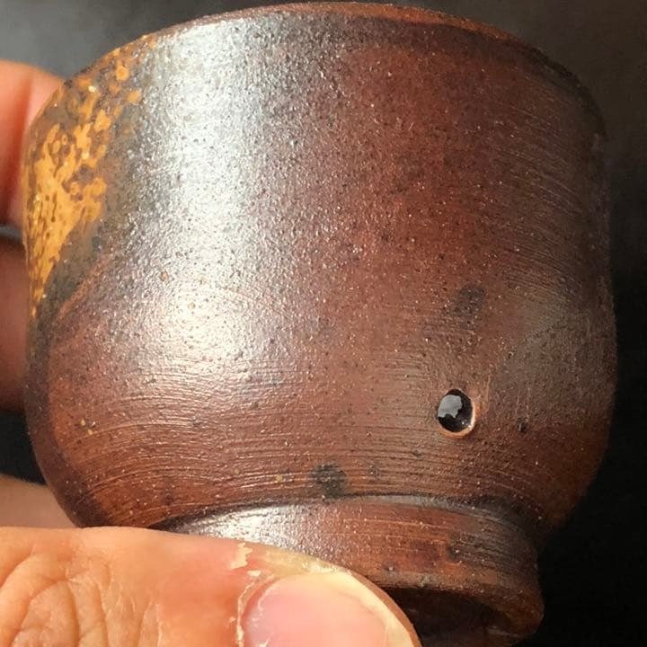 遺品整理◼️蔵から出て来た、かなり可愛いお猪口、ぐい飲みです。古美術品