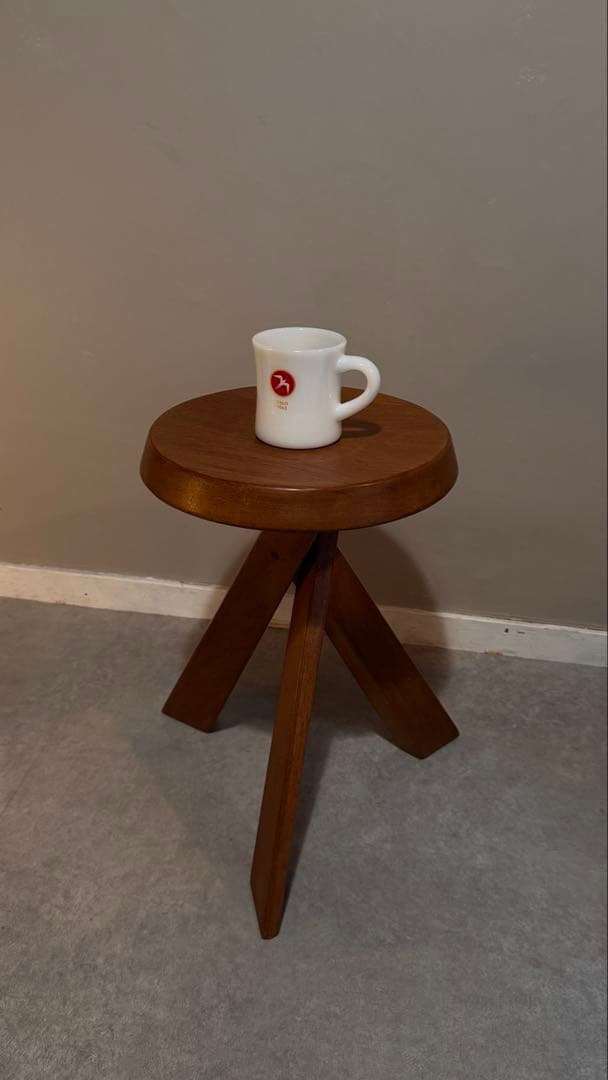 早い者勝ち　ピエールシャポー　シャルロットペリアン　スツール　捻じ脚型